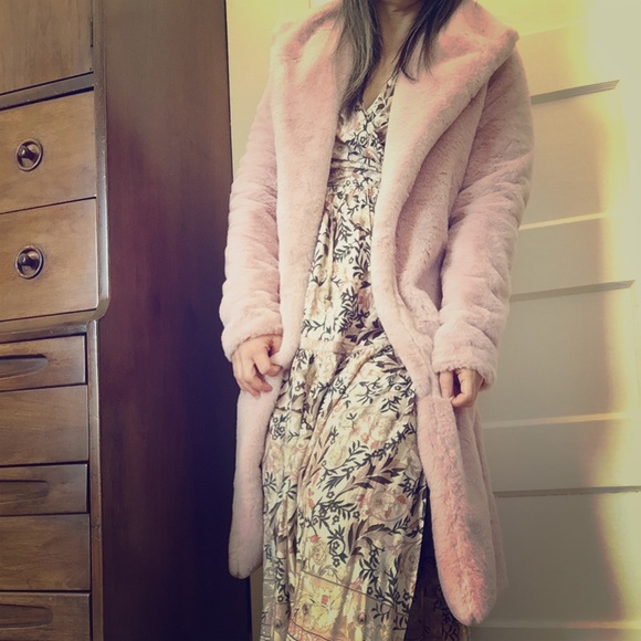 Silky Blush Pink Faux Fur Coat - Picture 7 of 12